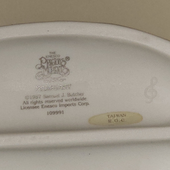 PRECIOUS MOMENTS February Collection 10991 - Picture 6 of 6